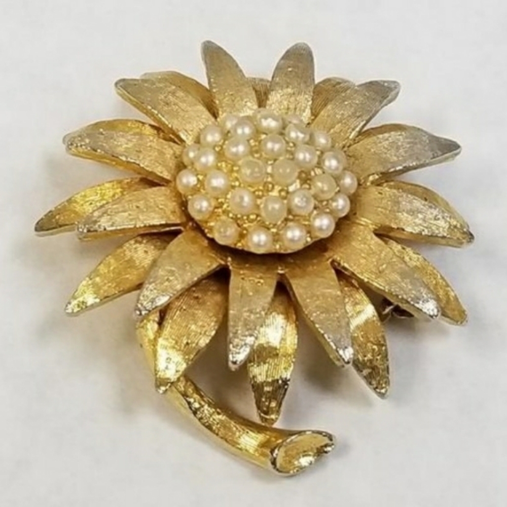 Vintage Dalsheim Brooch